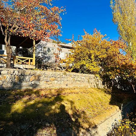 Backpackers Stories By Old Hunza Inn Karimabad  Bagian luar foto