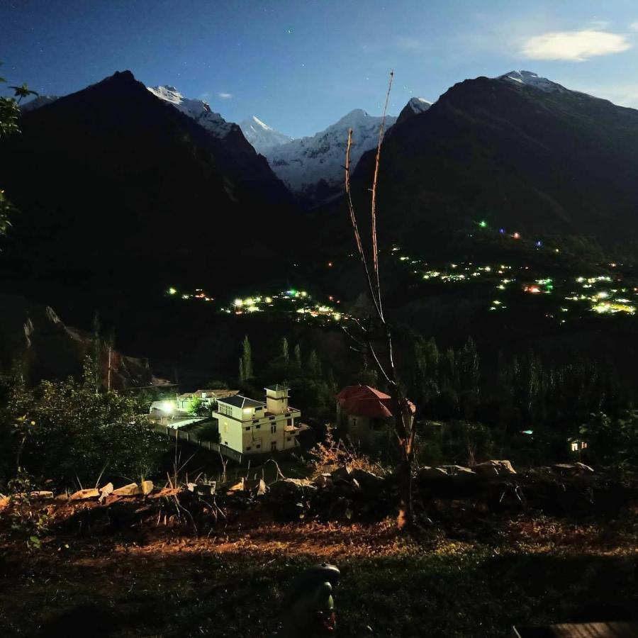 Backpackers Stories By Old Hunza Inn Karimabad  Bagian luar foto