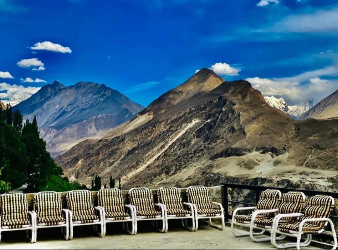 Backpackers Stories By Old Hunza Inn Karimabad  Bagian luar foto
