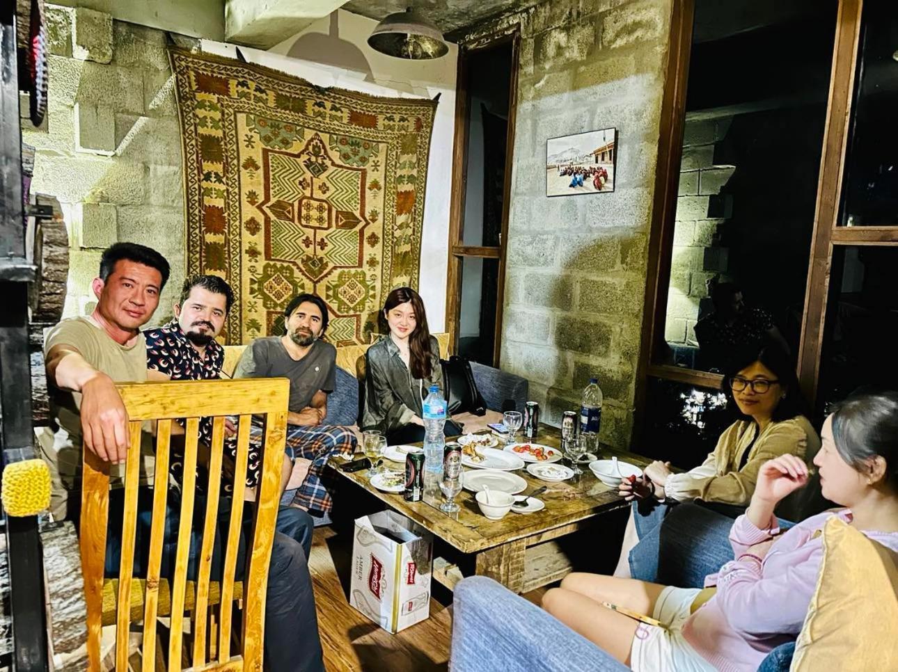 Backpackers Stories By Old Hunza Inn Karimabad  Bagian luar foto