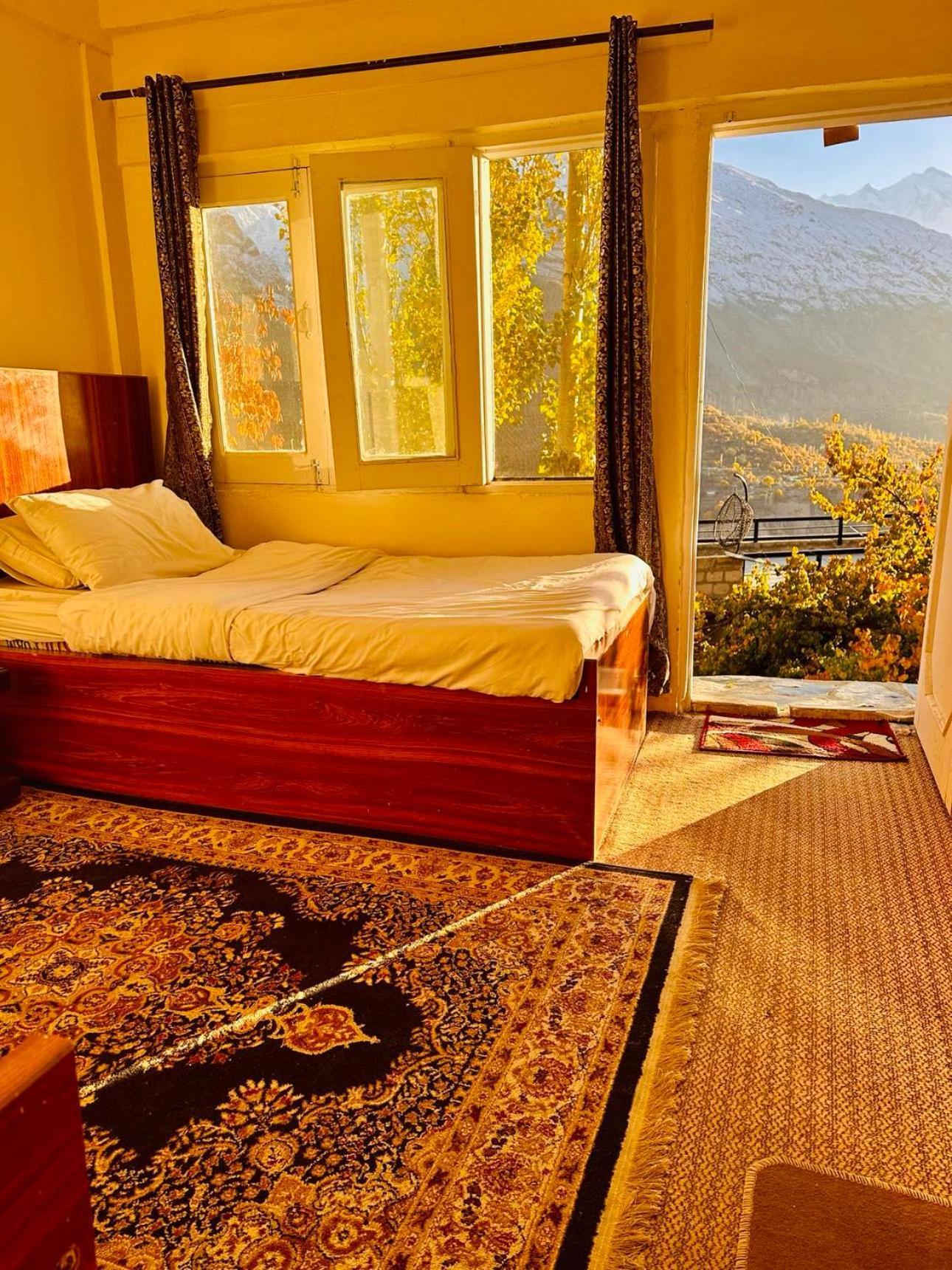 Backpackers Stories By Old Hunza Inn Karimabad  Bagian luar foto